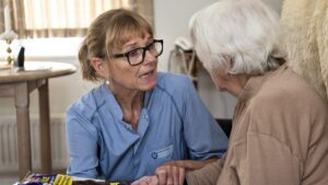 SOSU_samtale_plejehjem SOSU, Social og sundhedsassistent, Plejehjem, Fagbevægelsens Hovedorganisation