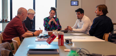 Dagsorden 12.december: Hvordan sikrer vi, at kunstig intelligens styrker – og ikke svækker – arbejdslivet for danske lønmodtagere?